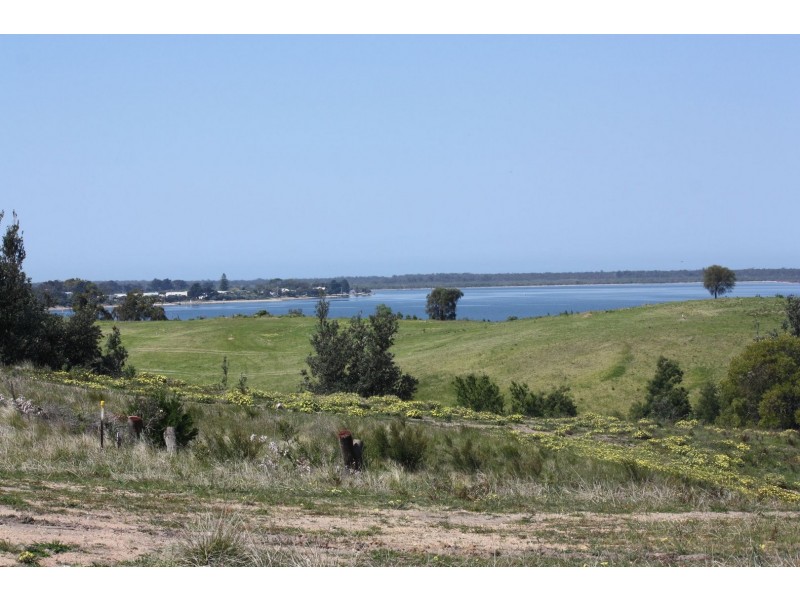 31 Plateau Avenue, Metung VIC 3904