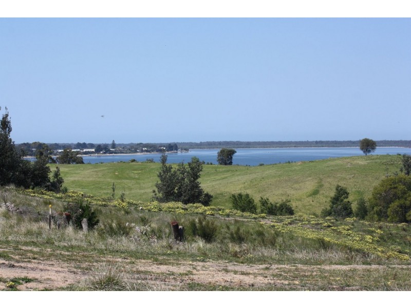 31 Plateau Avenue, Metung VIC 3904