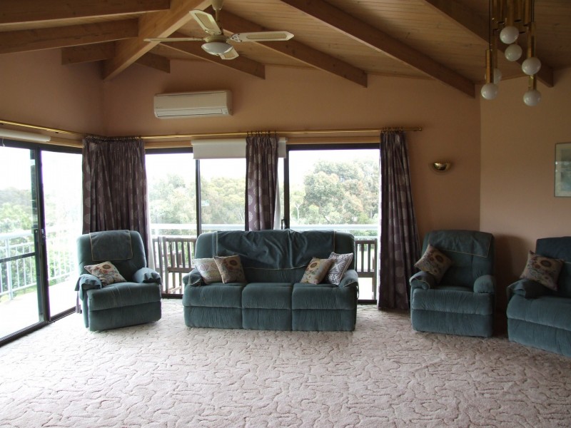 15 Currawong Court, Metung VIC 3904