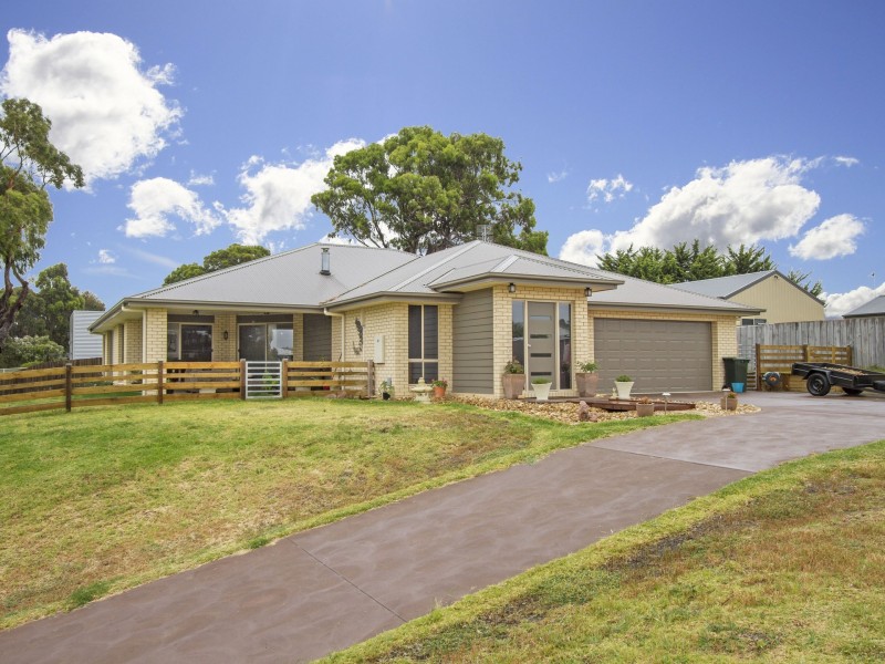 18-20 SWAN DRIVE, Metung VIC 3904