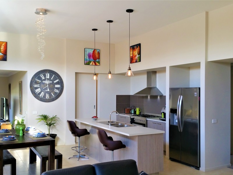 8 Plateau Ave, Metung VIC 3904