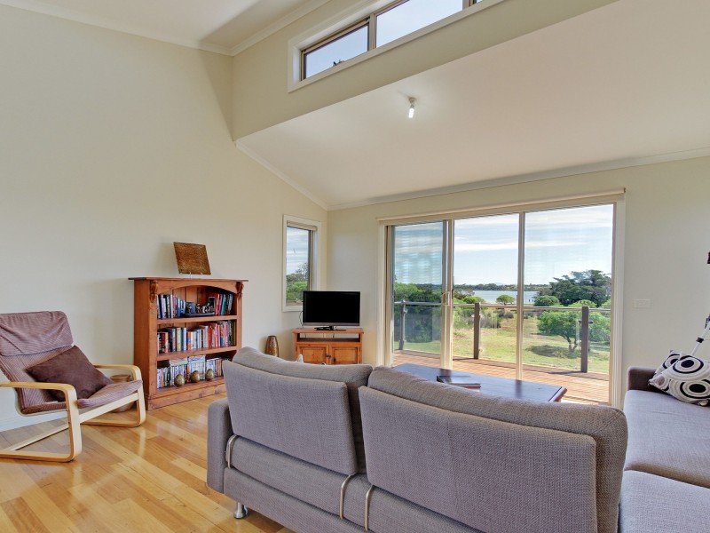 2 Boole Poole, Metung VIC 3904