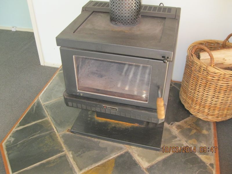 6 Christmas Street, Metung VIC 3904