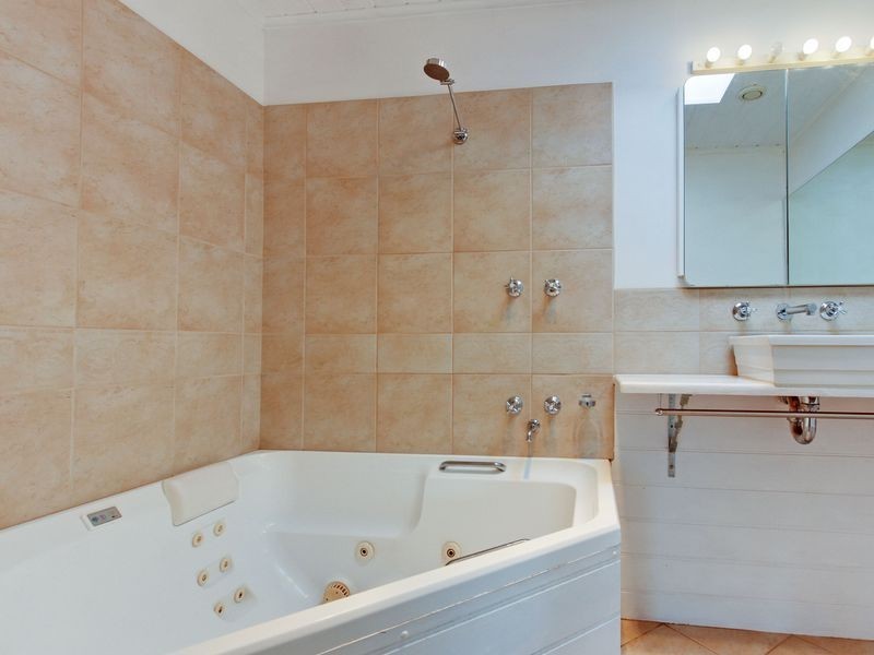 5 Nicholas Avenue, Metung VIC 3904