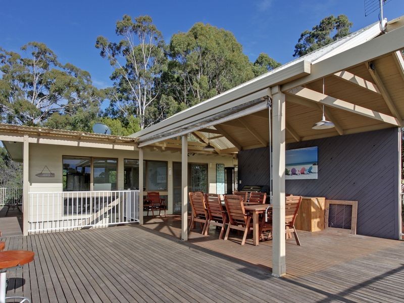 5 Nicholas Avenue, Metung VIC 3904