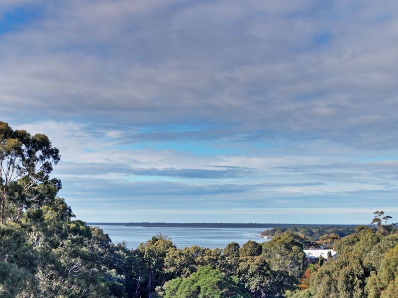 5 Nicholas Avenue, Metung VIC 3904