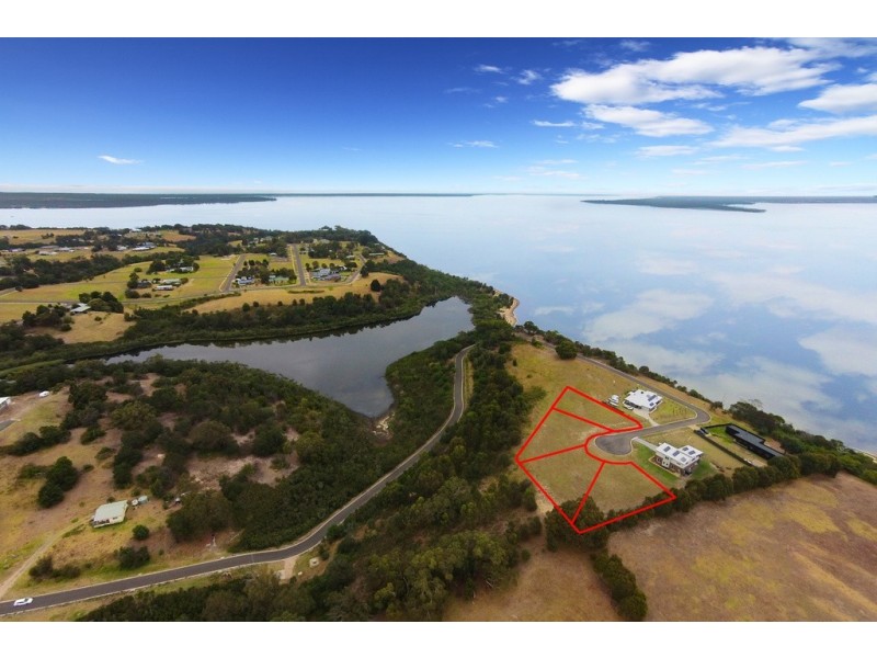 2/12 Lands End Grove, Metung VIC 3904