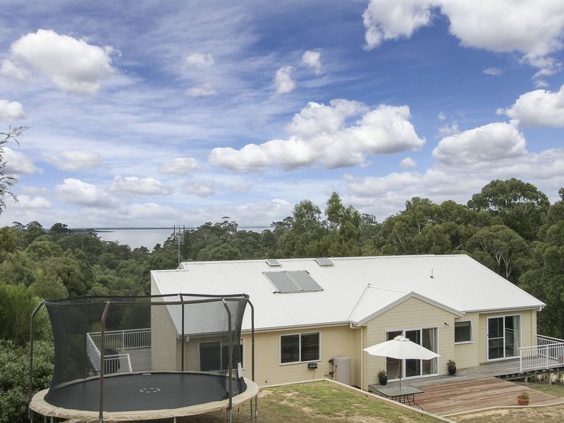 12 Kingscote Drive, Metung VIC 3904