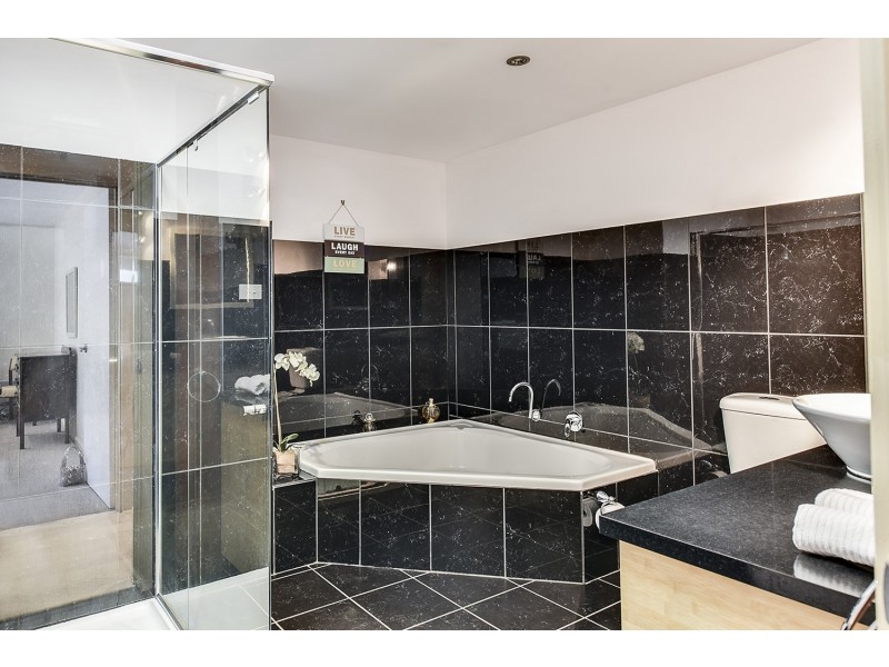 6 Lawrence Court, Metung VIC 3904