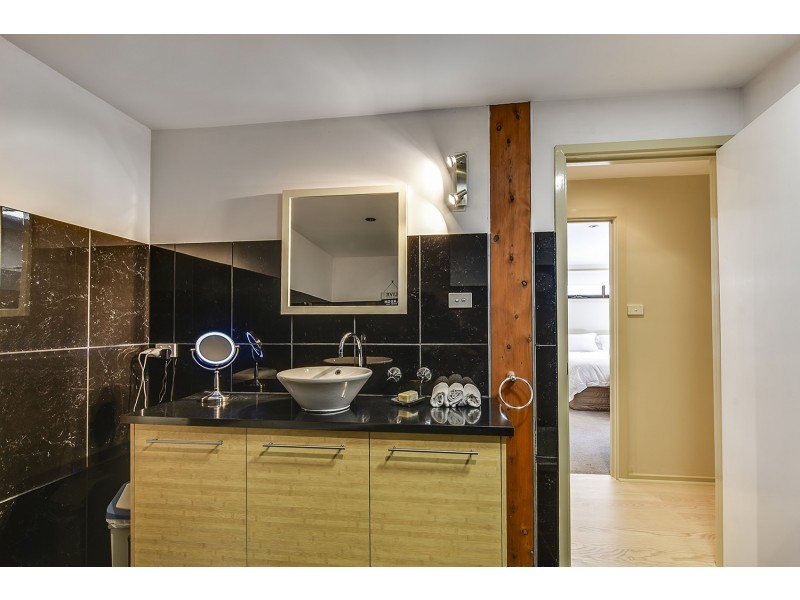 6 Lawrence Court, Metung VIC 3904