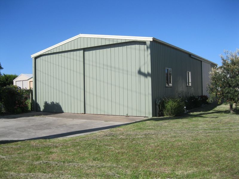 4 Tambo Blvd, Metung VIC 3904