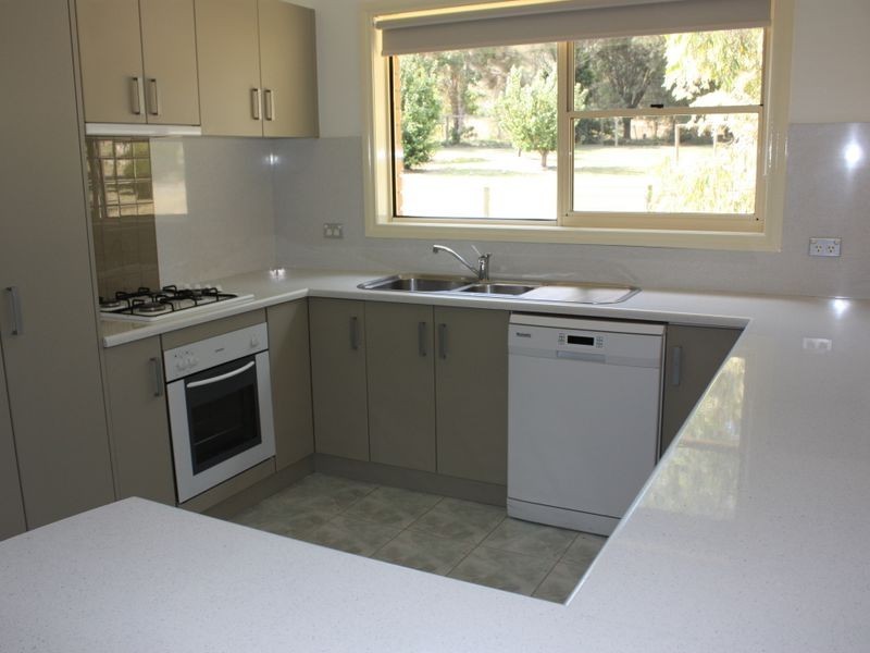4 Fell Place, Metung VIC 3904