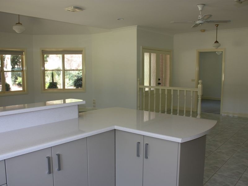 4 Fell Place, Metung VIC 3904