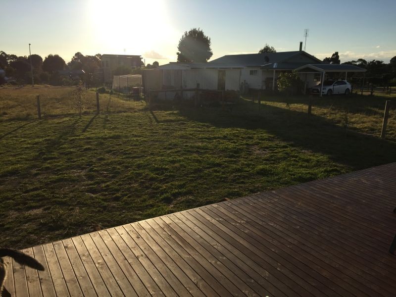 10 Falcon Grove, Metung VIC 3904