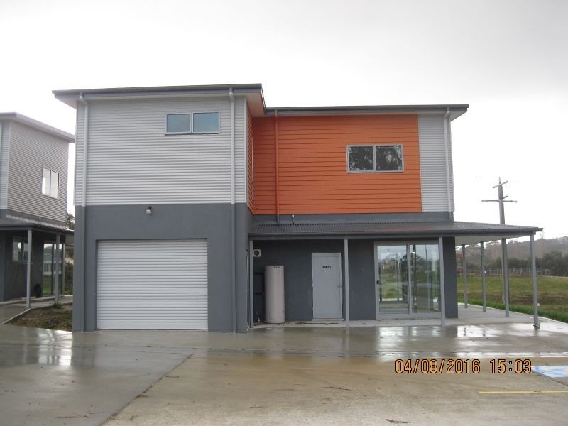 5 4 Swan Street, Swan Reach VIC 3903