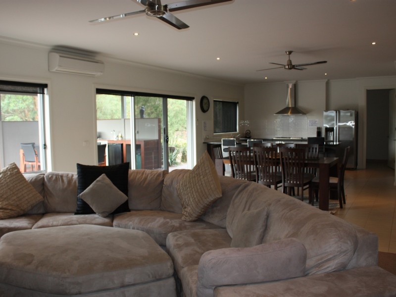 204 Reynolds Road, Metung VIC 3904