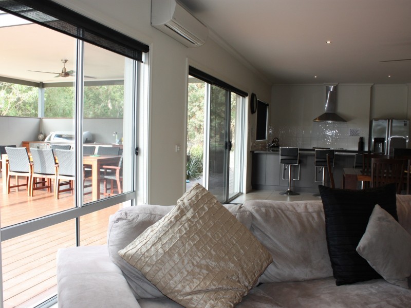 204 Reynolds Road, Metung VIC 3904