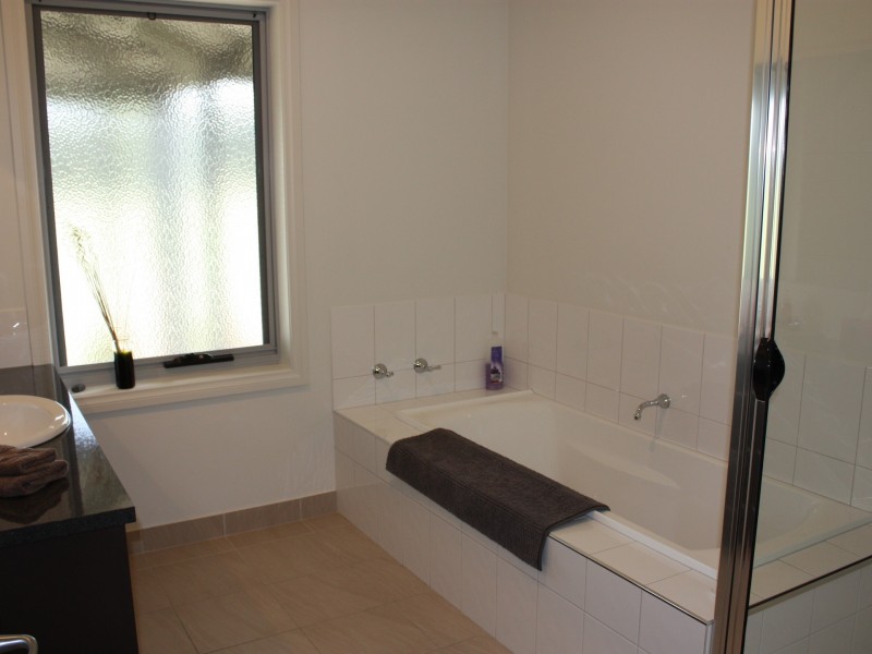 204 Reynolds Road, Metung VIC 3904