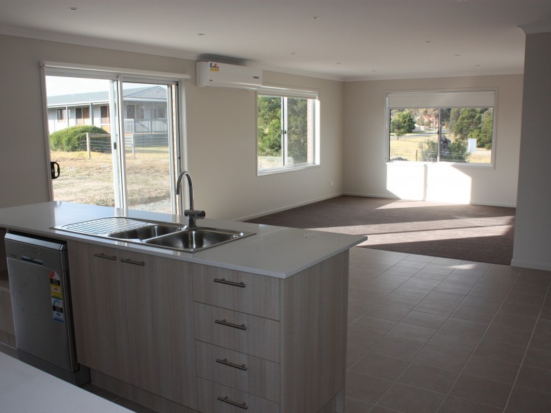 3A Pelican Crt, Metung VIC 3904