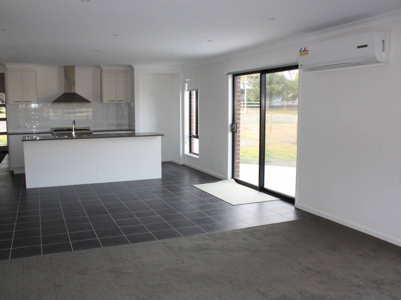 1 Sybil Street, Metung VIC 3904