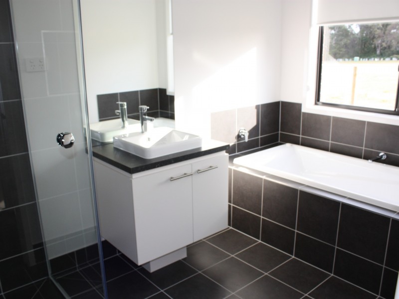 1 Sybil Street, Metung VIC 3904