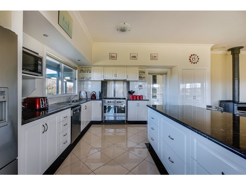 29 Georges Terrace, Swan Reach VIC 3903