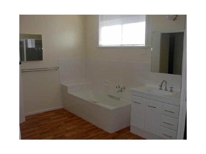 58 Beach Road, Metung VIC 3904