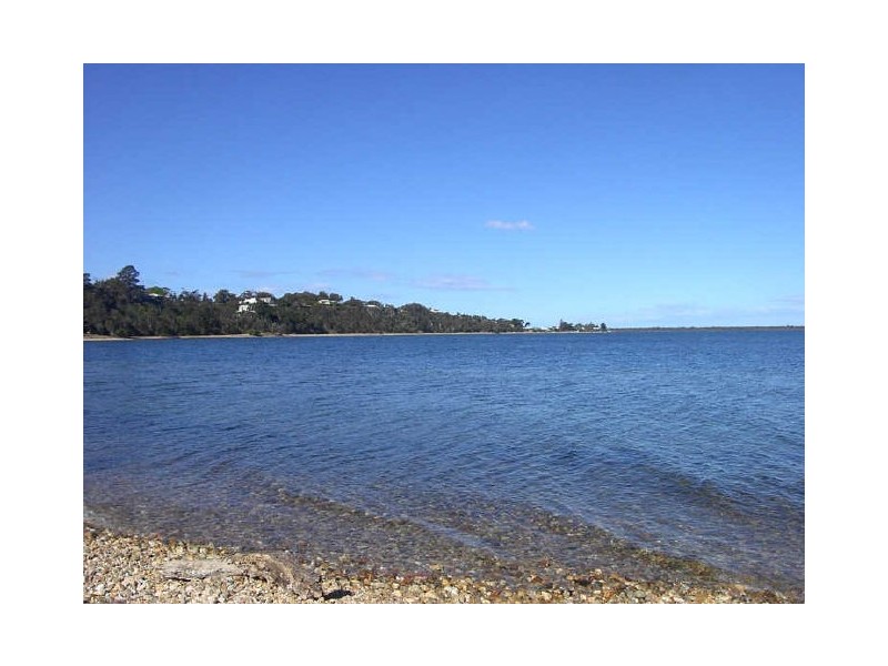 58 Beach Road, Metung VIC 3904
