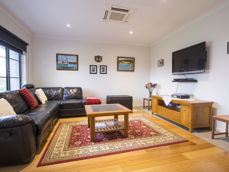 3 Plateau Avenue, Metung VIC 3904