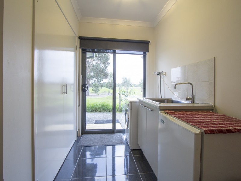 3 Plateau Avenue, Metung VIC 3904