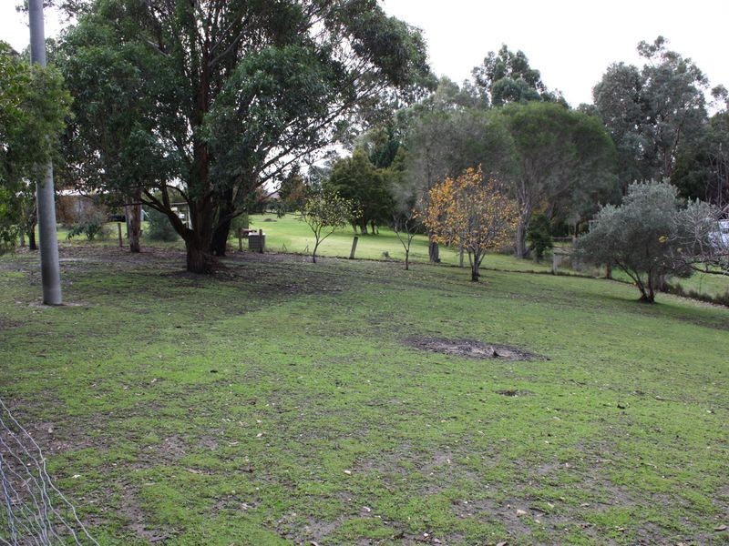 24 School Road, Swan Reach VIC 3903