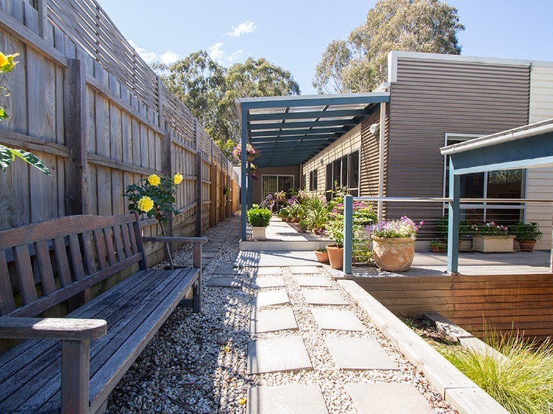 1 Bossie Court, Metung VIC 3904