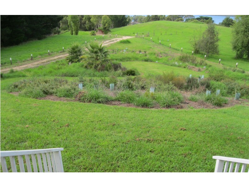 36 Lakeshore Drive, Nungurner VIC 3909