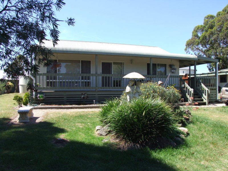 26 Swan Drive, Metung VIC 3904