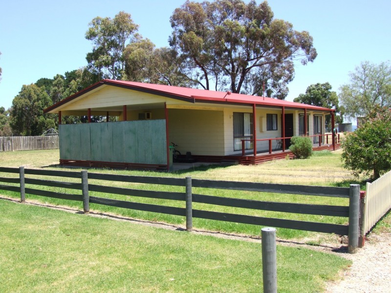 5 Allan Street, Metung VIC 3904