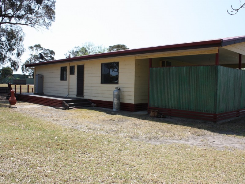 5 Allan Street, Metung VIC 3904