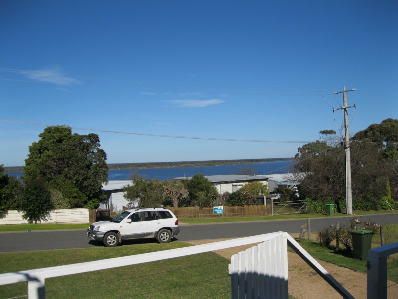 34 Archibald Dve, Metung VIC 3904