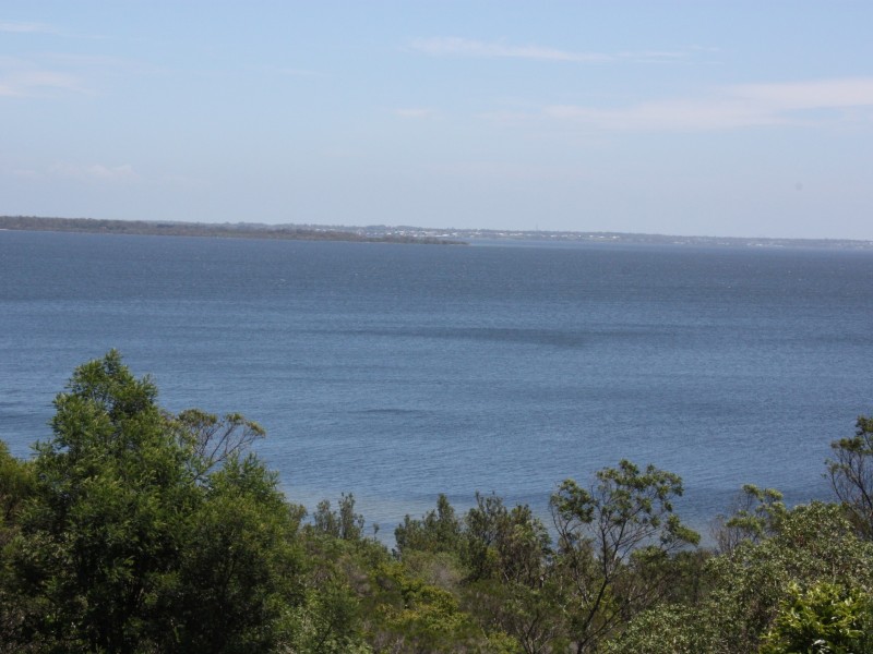 17 Peter Road, Metung VIC 3904