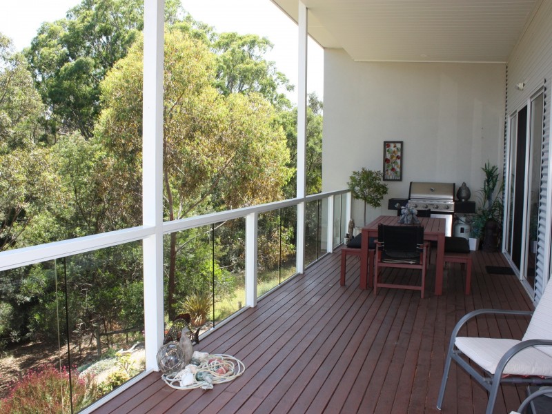7 The Sanctuary, Metung VIC 3904