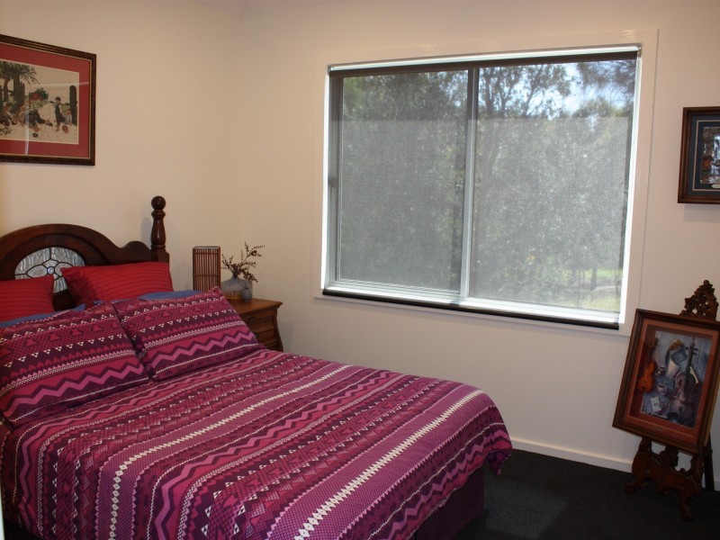 7 The Sanctuary, Metung VIC 3904
