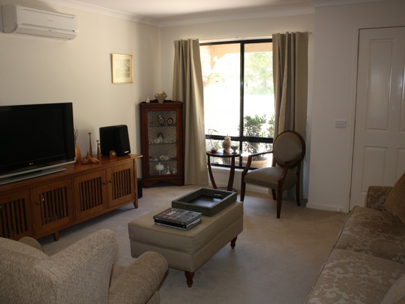 10 Neals Road, Metung VIC 3904