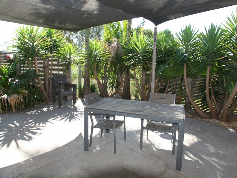 10 Neals Road, Metung VIC 3904