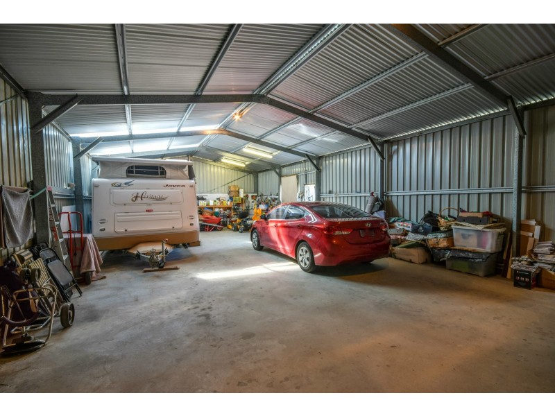 32 Tambo Blvd, Metung VIC 3904