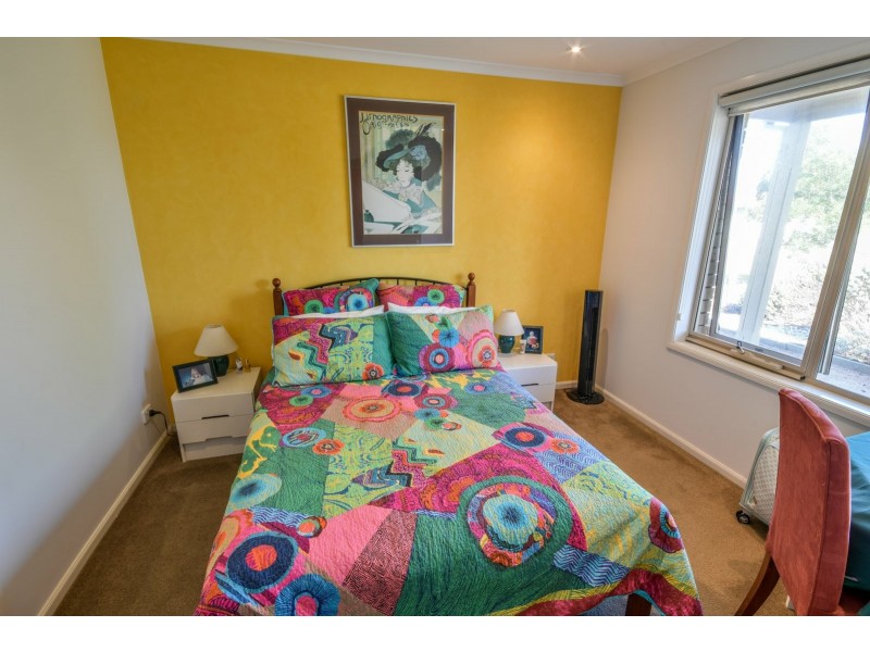 32 Tambo Blvd, Metung VIC 3904