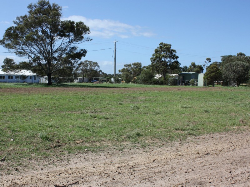 6 Falcon Grove, Metung VIC 3904