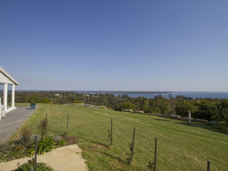 17 Highview Rise, Metung VIC 3904
