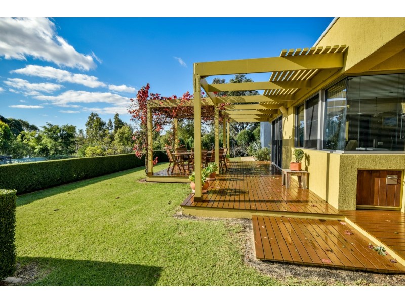 23 Kings Cove Blvd, Metung VIC 3904