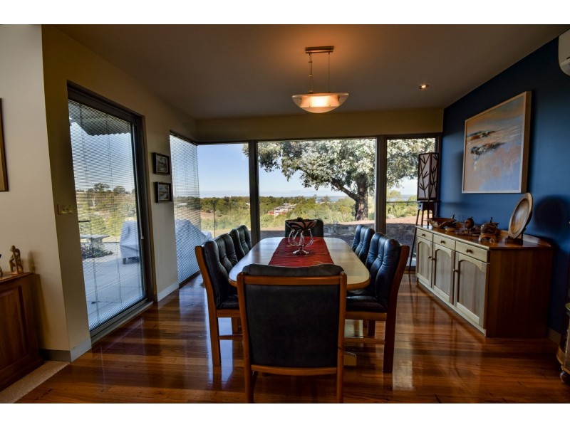 23 Kings Cove Blvd, Metung VIC 3904