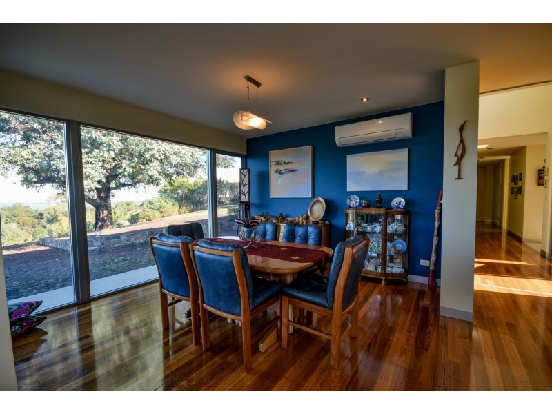 23 Kings Cove Blvd, Metung VIC 3904