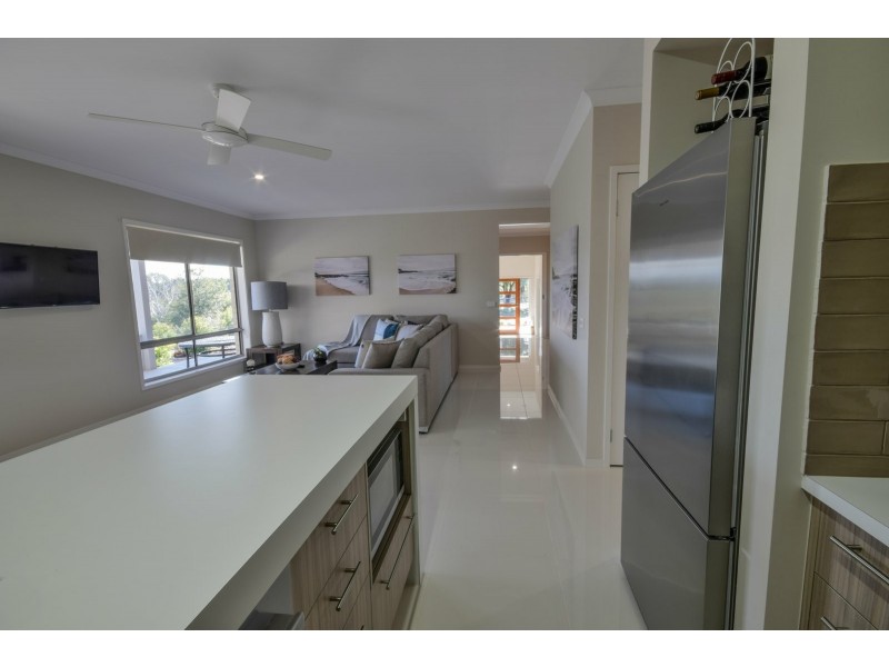 15 Magpie Ave, Metung VIC 3904